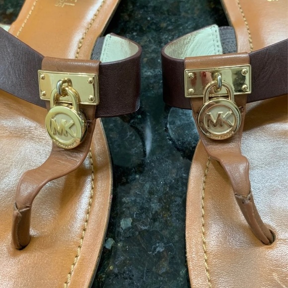 COPY - Leather Michael Kors Flip Flops - Picture 2 of 6